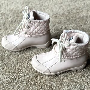 9M | Light Pink Sperry Duck Boots